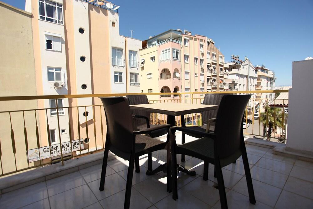 Golden Spark Aparthotel Antalya Ngoại thất bức ảnh